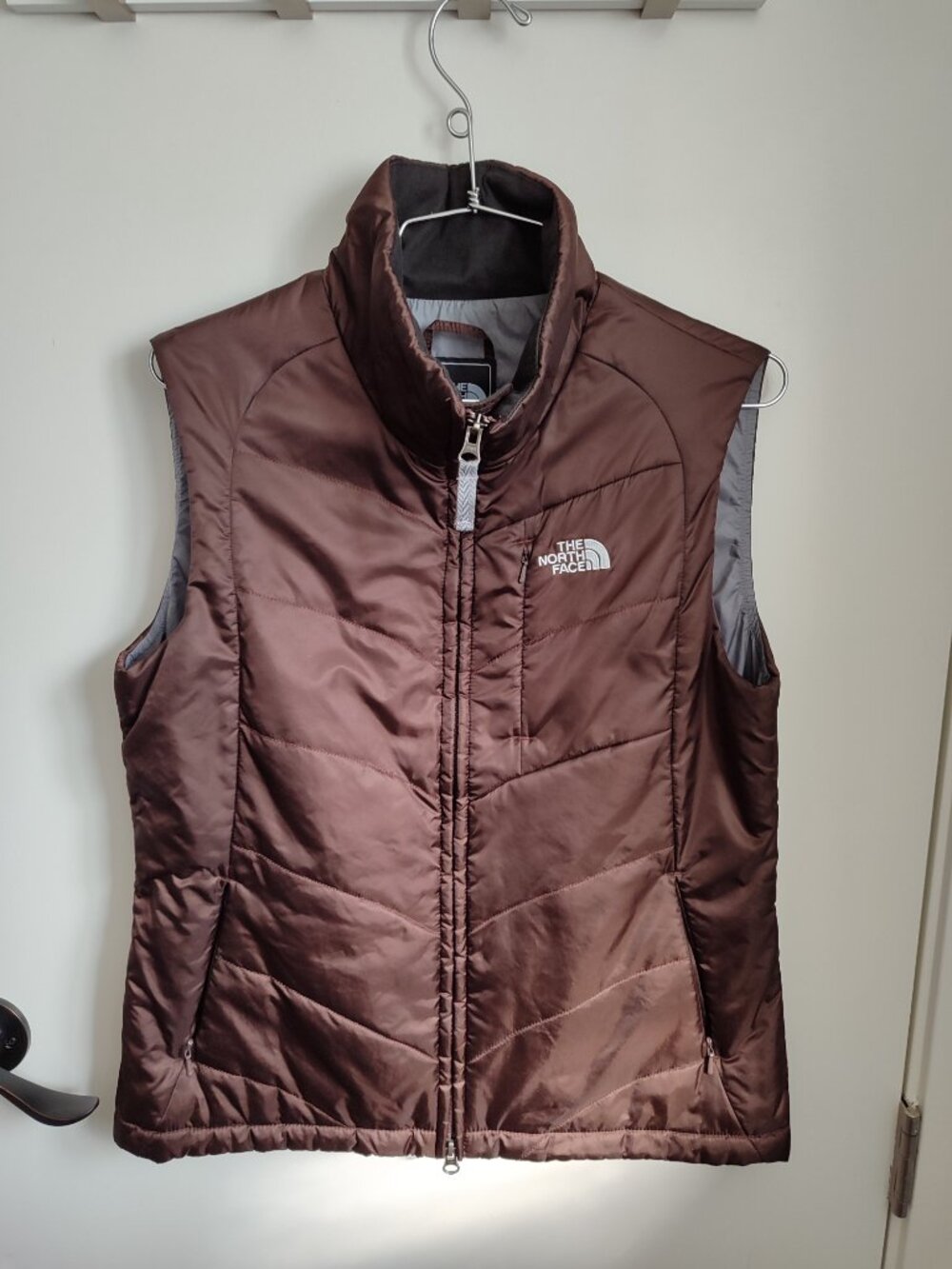 The North Face Archive Hologram 2010 Chevron Quilted Puffer Vest, Brown Size S